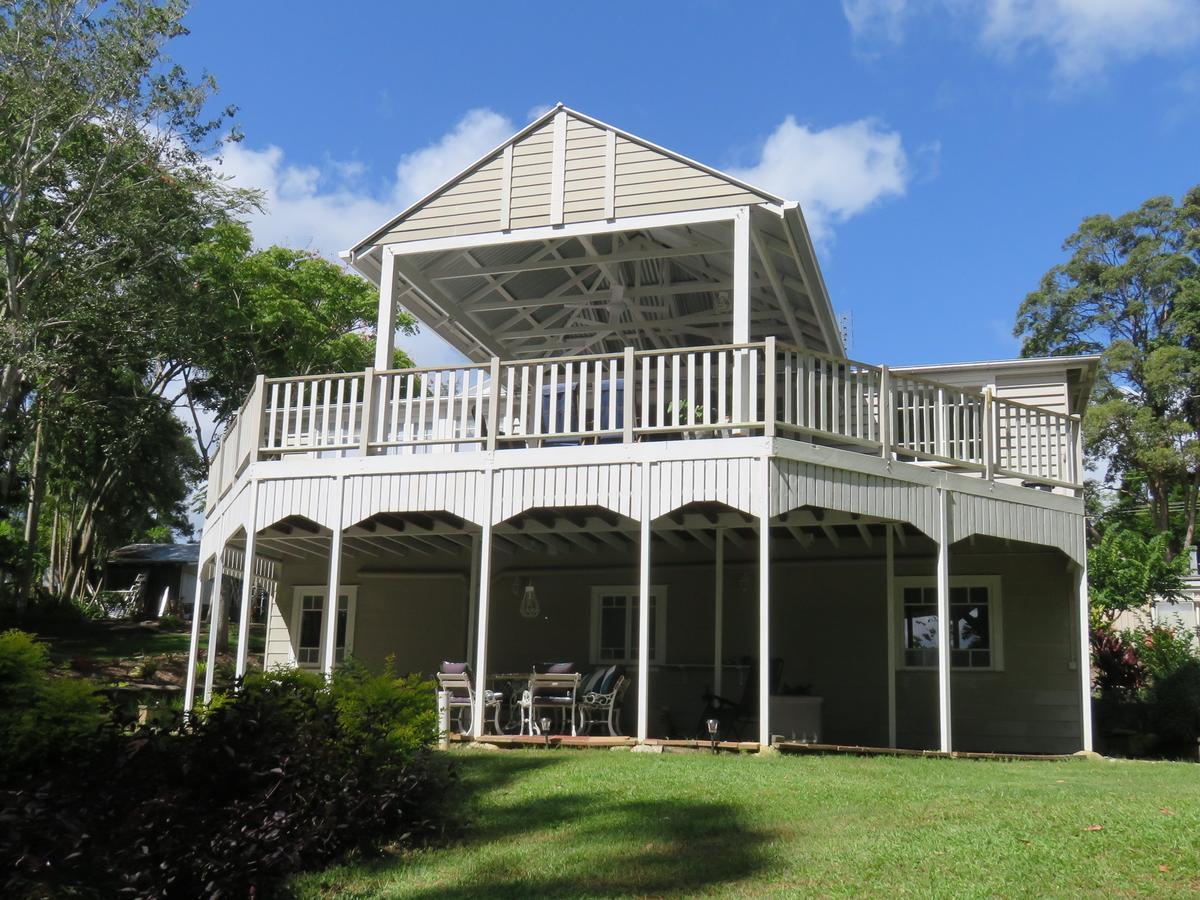 Keillor Lodge Maleny Bagian luar foto