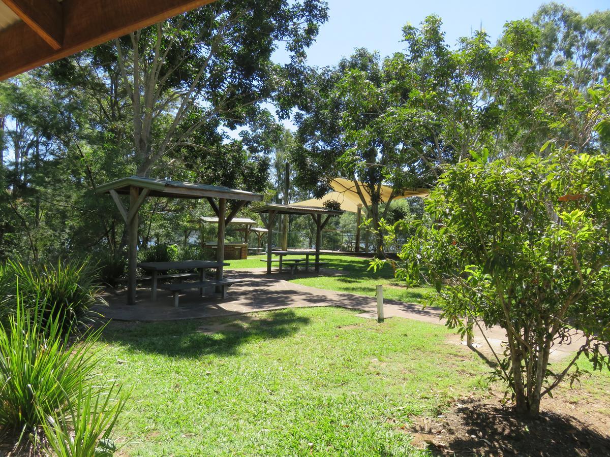 Keillor Lodge Maleny Bagian luar foto